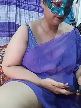 Snapshot of Tanisha-Chy chatting on June 2026 06:07:01 PM Tanisha-Chy online show from June 2026 06:07:01 PM