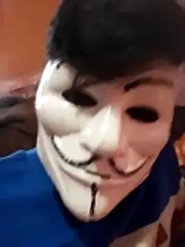 Snapshot of YourTarzan chatting on January 2026 08:07:02 AM YourTarzan online show from January 2026 08:07:02 AM