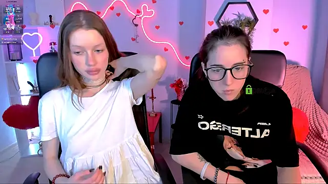 khloebeauty online show from April 2026 07:25:02 PM