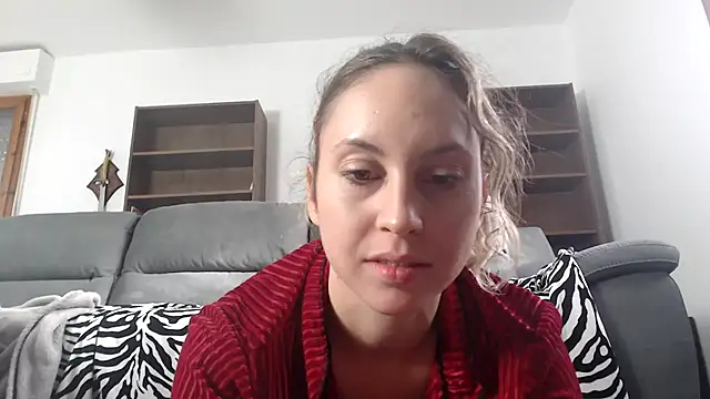 Snapshot of L_Sofia chatting on October 2025 02:13:01 PM L Sofia online show from October 2025 02:13:01 PM