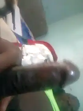 Snapshot of Mrhugeblack chatting on September 2025 08:28:02 AM Mrhugeblack online show from September 2025 08:28:02 AM