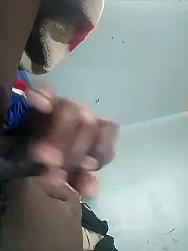 Snapshot of Mrhugeblack chatting on October 2025 08:35:01 AM Mrhugeblack online show from October 2025 08:35:01 AM