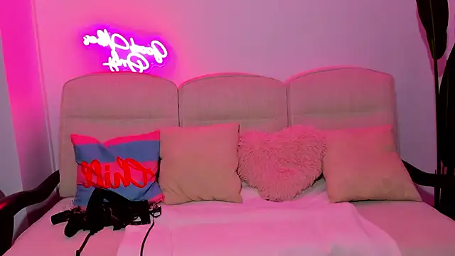 JessicaSky  online show from March 2026 08:57:02 PM