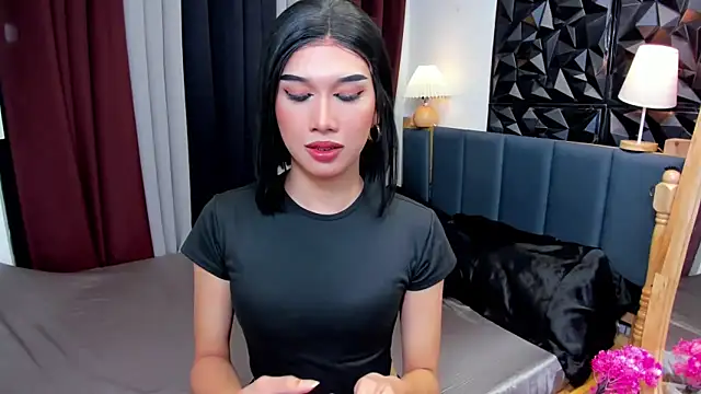 Snapshot of AshCollins chatting on November 2025 02:50:02 PM AshCollins online show from November 2025 02:50:02 PM