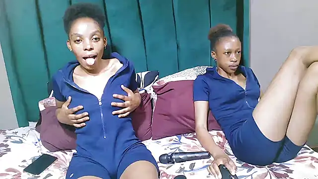 Snapshot of SexyDoll25x chatting on September 2025 07:51:02 PM SexyDoll25x online show from September 2025 07:51:02 PM