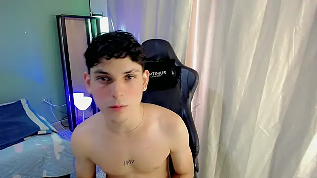 dilan hott  online show from November 2025 05:46:02 PM