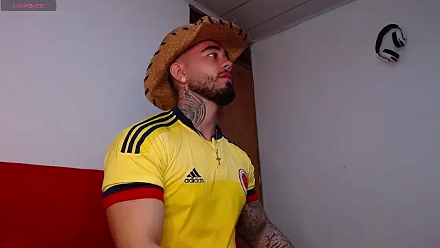 tommyblessd1 online show from November 2025 06:01:02 AM