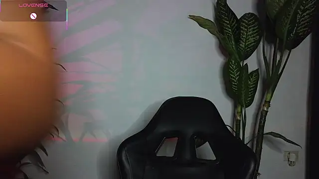 bri von dhara   online show from March 2026 10:38:02 PM