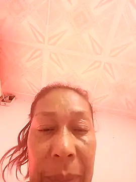 Naomi-Mature online show from October 2025 09:19:02 AM