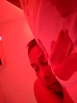 Naomi-Mature online show from December 2025 07:31:01 PM