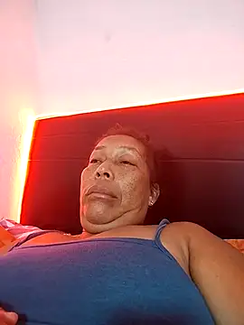 Naomi-Mature online show from February 2026 10:10:01 AM