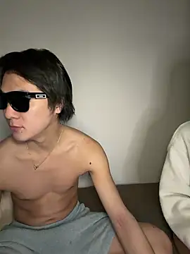 erokami36 online show from February 2026 05:30:02 PM