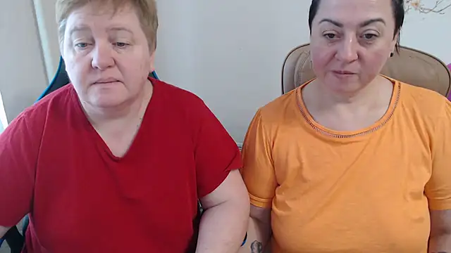 Snapshot of Bertie_Adeline chatting on December 2025 09:27:01 AM Bertie Adeline online show from December 2025 09:27:01 AM
