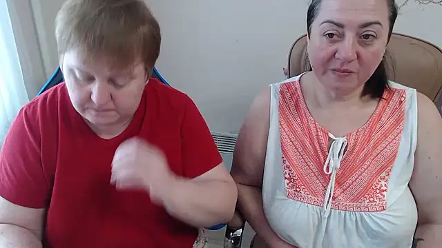 Snapshot of Bertie_Adeline chatting on January 2026 09:03:02 AM Bertie Adeline online show from January 2026 09:03:02 AM