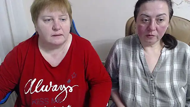 Snapshot of Bertie_Adeline chatting on February 2026 05:39:01 PM Bertie Adeline online show from February 2026 05:39:01 PM