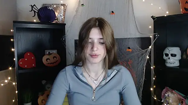 JuiceLips   online show from November 2025 05:03:01 PM