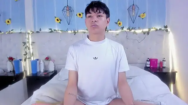 AleAurarashi online show from October 2025 12:33:02 AM