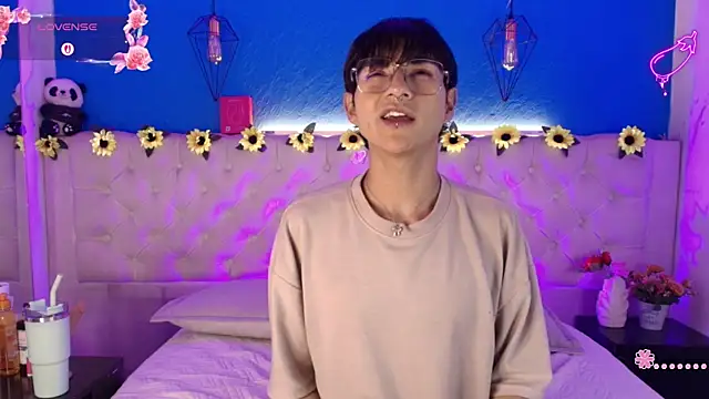 AleAurarashi online show from April 2026 02:42:01 AM