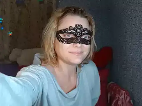 Miss Nona online show from October 2025 06:54:02 PM