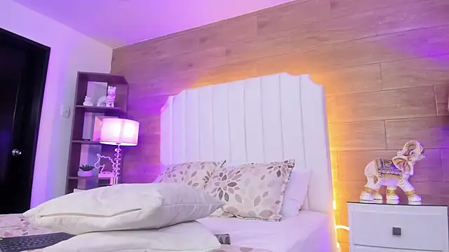 Snapshot of ScarletMore chatting on March 2026 01:46:02 PM ScarletMore online show from March 2026 01:46:02 PM