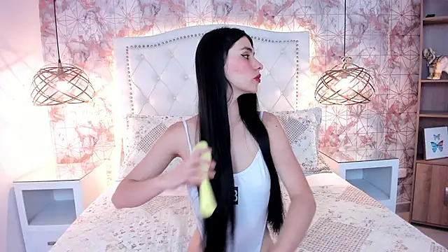 Snapshot of ScarletMore chatting on March 2026 01:23:02 PM ScarletMore online show from March 2026 01:23:02 PM