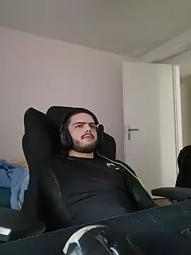 EyesNeverLies online show from October 2025 07:42:01 AM