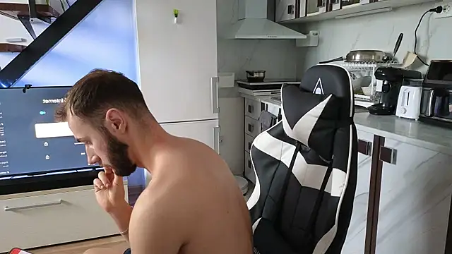 Snapshot of RyanStorm_ chatting on December 2025 12:25:02 PM RyanStorm online show from December 2025 12:25:02 PM