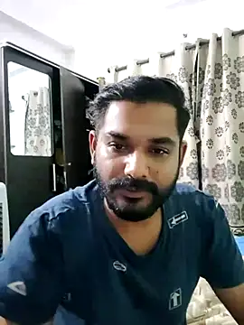 Snapshot of avi007p chatting on May 2026 05:20:01 PM avi007p online show from May 2026 05:20:01 PM