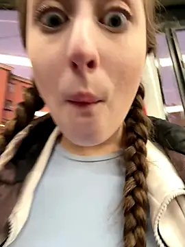 FroggyAnna online show from October 2025 02:51:02 PM