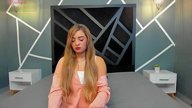 Snapshot of Alana_cox_ chatting on November 2025 08:22:01 PM Alana cox online show from November 2025 08:22:01 PM