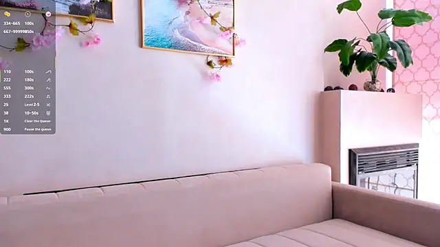 Orivienne online show from September 2025 06:57:02 AM