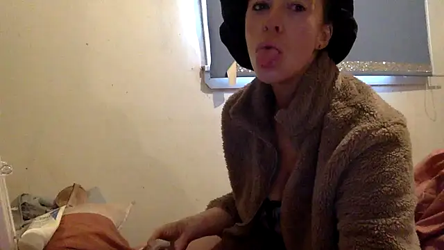 Bellababexox  online show from October 2025 02:51:01 PM