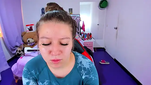 Luna Analya online show from April 2026 02:42:01 PM