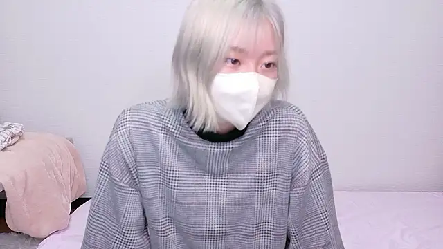 Nana  ch online show from May 2026 06:03:01 PM
