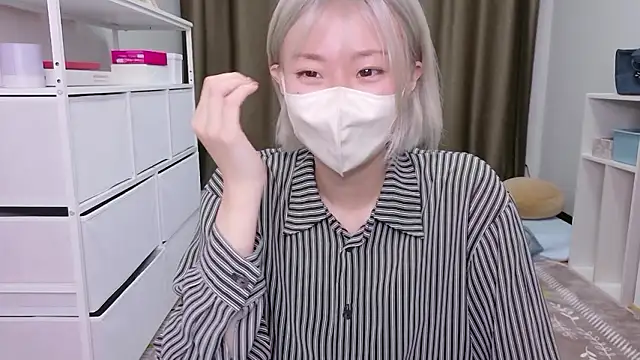Nana  ch online show from May 2026 11:50:02 AM