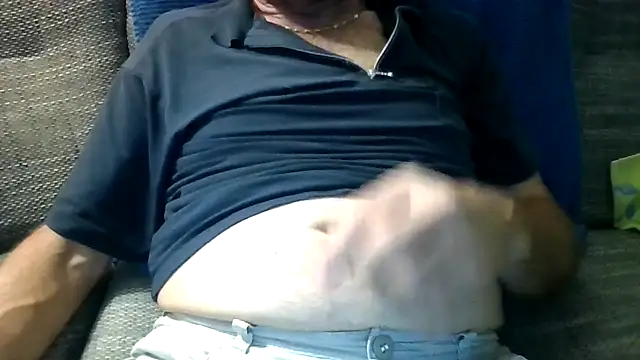 velikifant7 online show from November 2025 05:15:02 PM