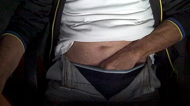 velikifant7 online show from December 2025 05:24:01 AM