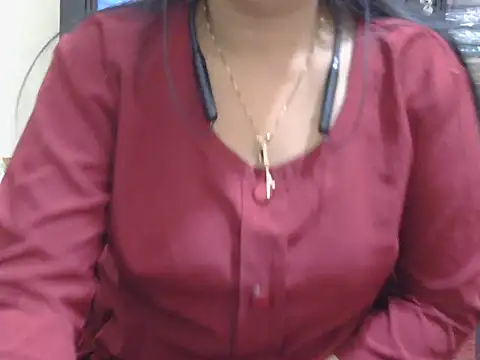 Snapshot of fairy_queen07 chatting on November 2025 06:19:02 PM fairy queen07 online show from November 2025 06:19:02 PM