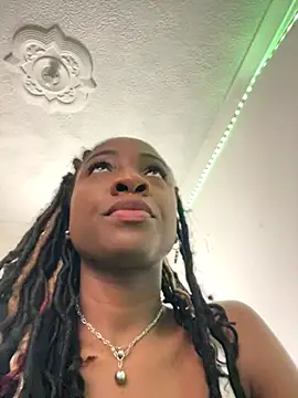 Astergray21 online show from November 2025 01:10:02 PM