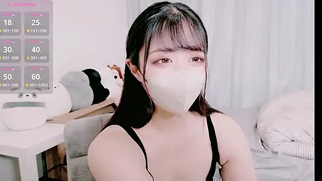 Snapshot of yuna_yyy chatting on October 2025 04:32:02 AM yuna yyy online show from October 2025 04:32:02 AM