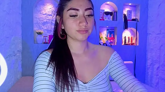 Sophia tf online show from March 2026 08:26:01 PM