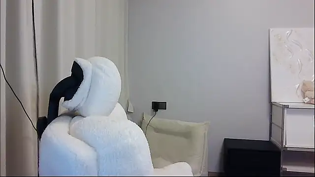 Snapshot of VianVianvv-cc chatting on October 2025 07:14:02 PM VianVianvv-cc online show from October 2025 07:14:02 PM