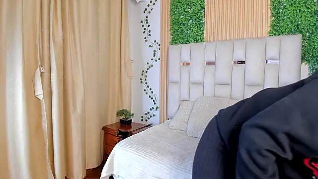 Jade Nmm online show from February 2026 12:36:01 PM