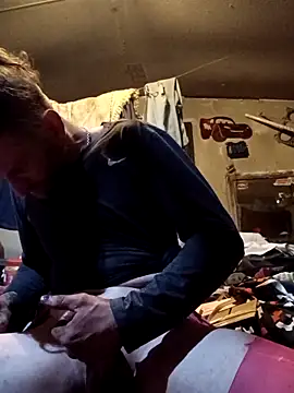 bearded cross online show from April 2026 10:30:02 AM