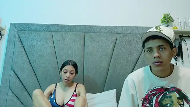 MielAndLeo online show from June 2026 12:15:01 PM