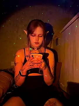 n1ghtcloud online show from October 2025 06:43:01 PM