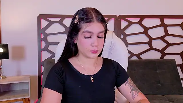 kloe bella online show from February 2026 12:34:01 PM