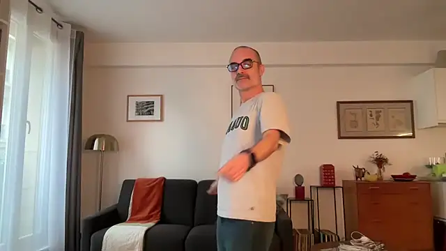 Milkywaymen online show from February 2026 12:26:02 PM