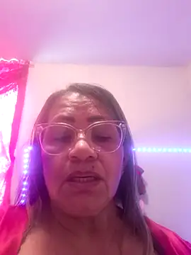 Vickysweeeettt online show from December 2025 04:58:01 PM