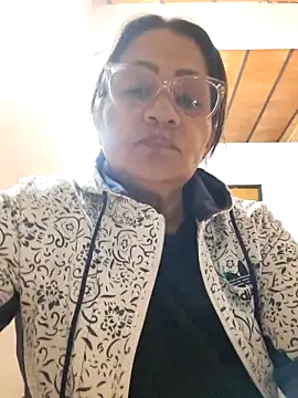 Vickysweeeettt online show from March 2026 11:39:02 PM